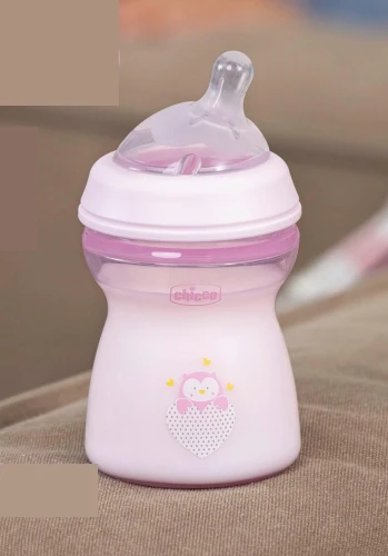 CHICCO NaturalFeeling butelka 250 ml 2 m+ średni przepływ